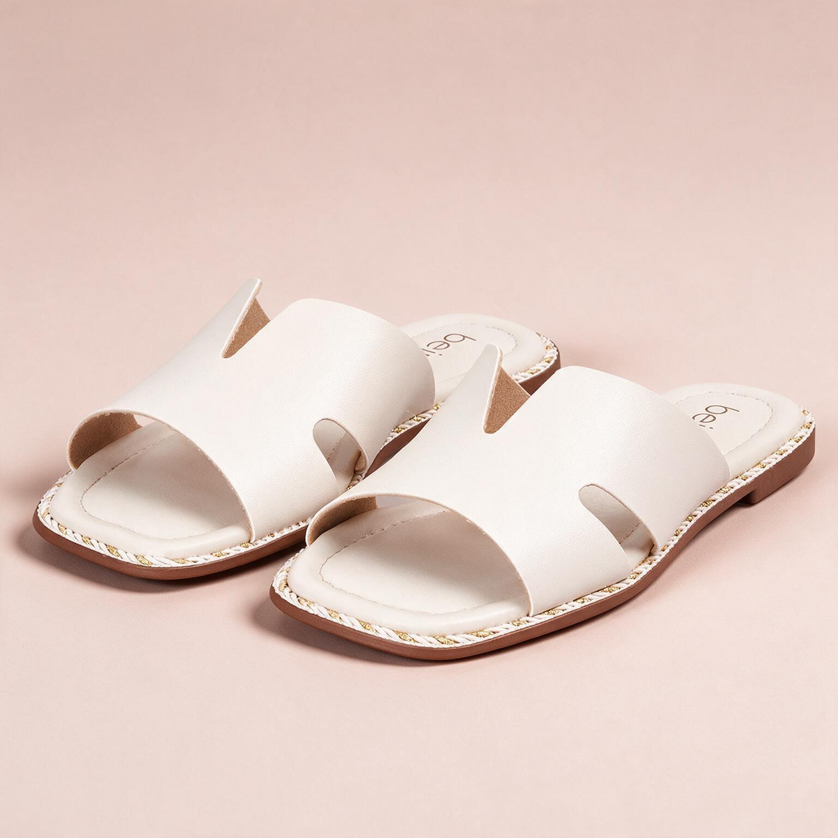 Sandalia Plana Slide Casual Blanco-Marfil Beira Rio Sandalia